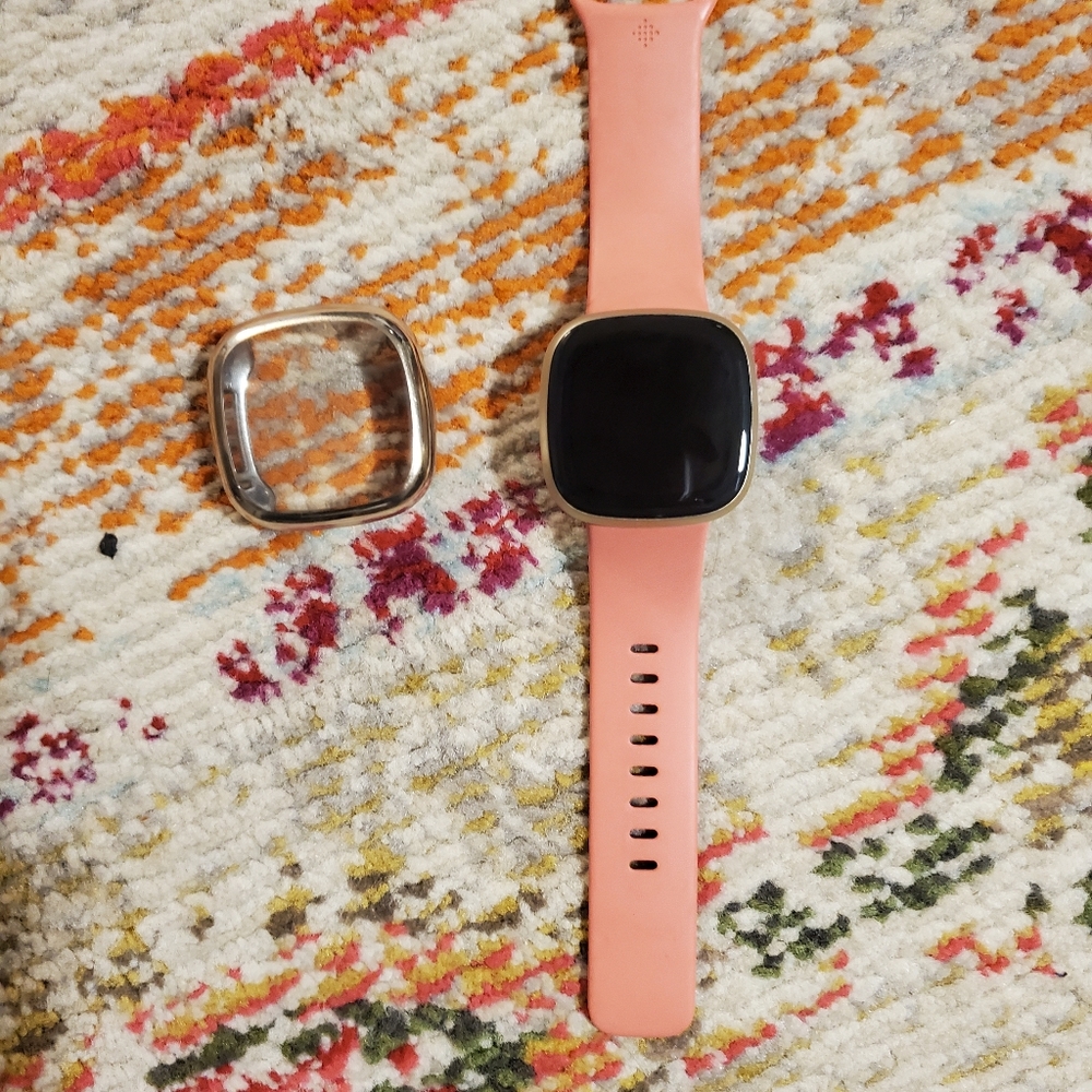 Fitbit versa 3 - Picture 3 of 3